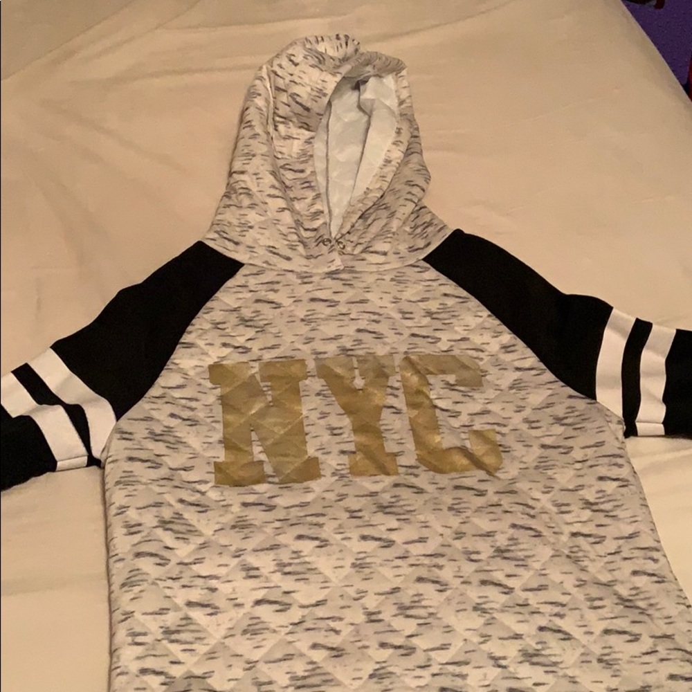 Long sleeve hoodie